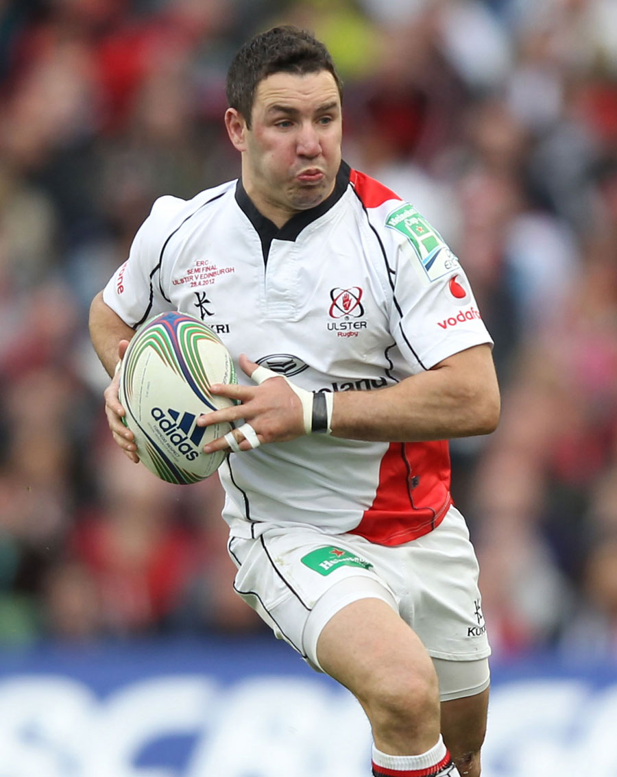 Ulster's Paddy Wallace exploits some space