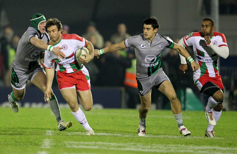 Marcelo Bosch leads a Biarritz attack against Connacht