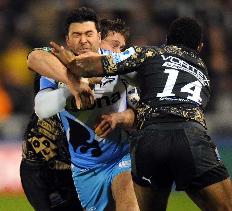 Sale's Cameron Shepherd runs into the Montpellier defence