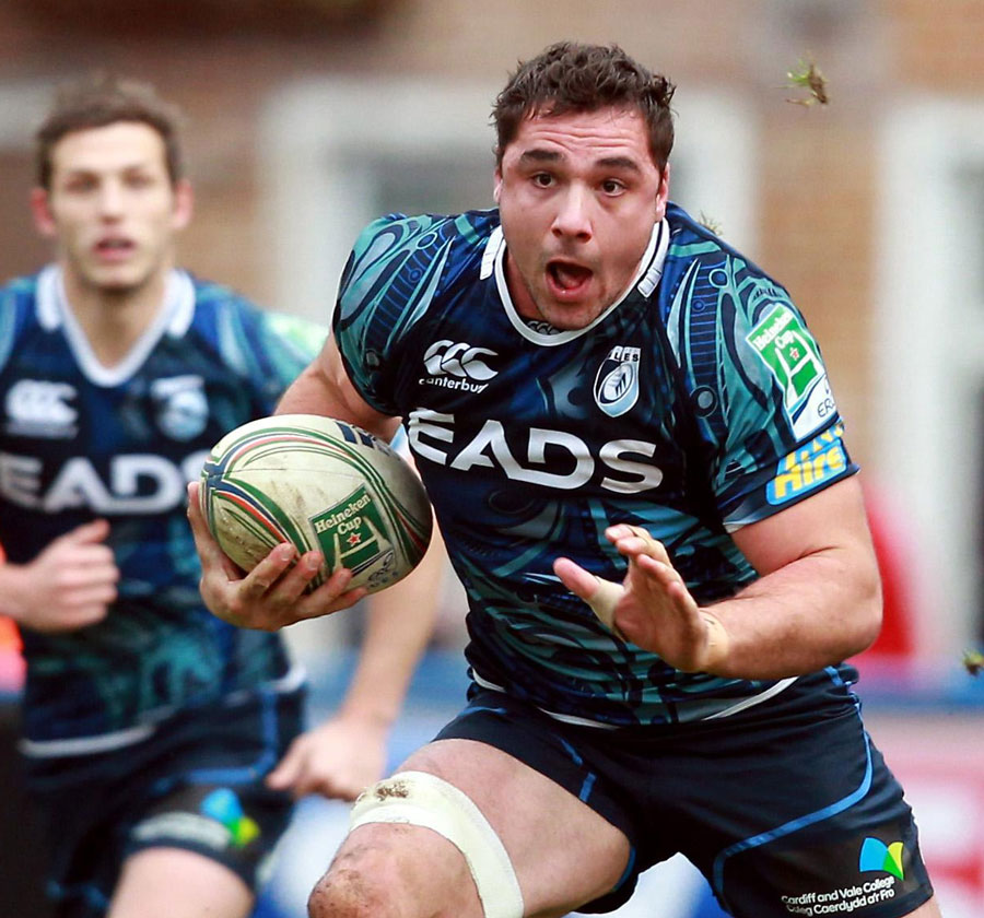 Cardiff Blues Andries Pretorious goes on the attack