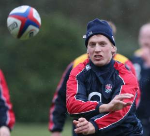 England's Billy Twelvetrees wings the ball on, Pennyhill Park, Bagshot, Surrey, January 28, 2013