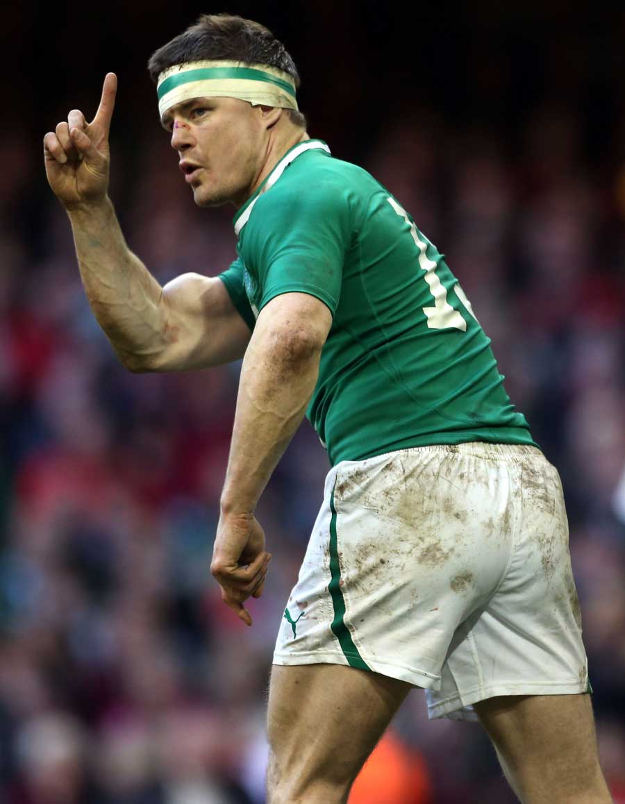 Ireland's Brian O'Driscoll celebrates his score