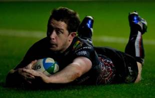 Ospreys winger Shane Williams dives in to score one of the Ospreys' 10 tries against Treviso at the Liberty Stadium, December 6 2008