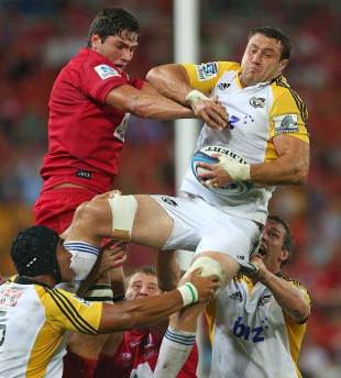 The Reds' Rob Simmons and the Hurricanes' Jeremy Thrush battle for the ball in a lineout, Queensland Reds v Hurricanes, Super Rugby, Suncorp Stadium, Brisbane, March 1, 2013