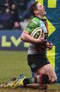 Harlequins' Tom Williams goes over for the try