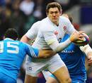 England's Alex Goode looks for the offload