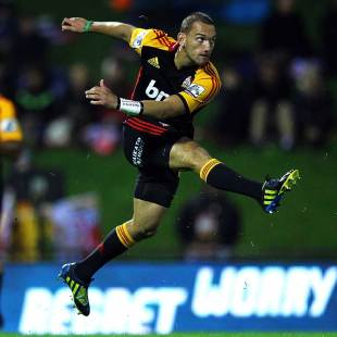 The Chiefs' Aaron Cruden gets a kick away, Chiefs v Western Force, Super Rugby, ECOLight Stadium, Pukekohe, May 10, 2013