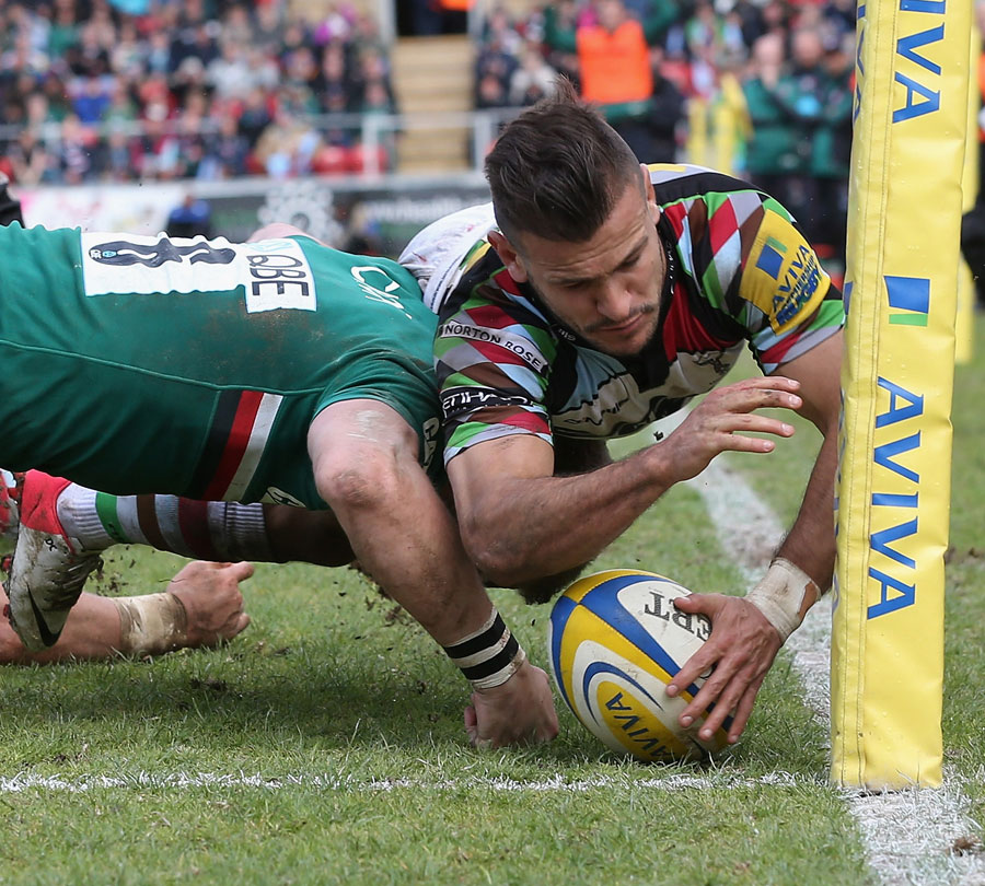 Leicester's Tom Croft denies Quins' Danny Care a try