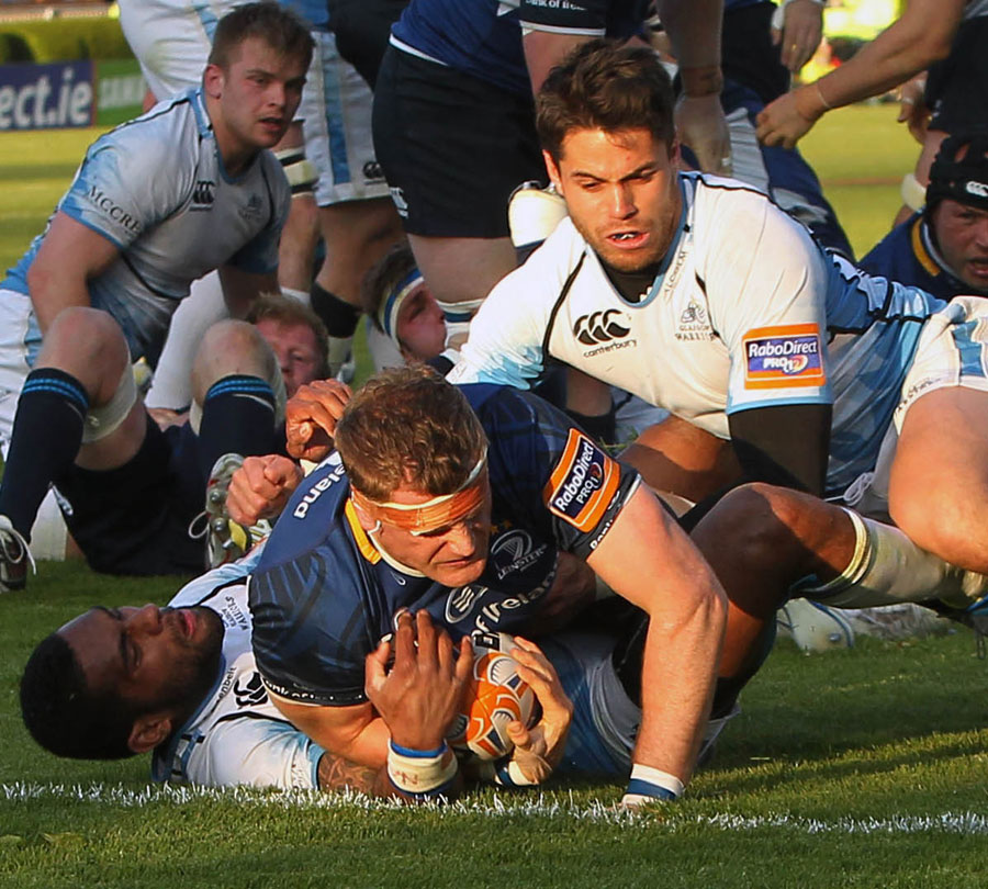 Leinster's Jamie Heaslip powers over to score a try