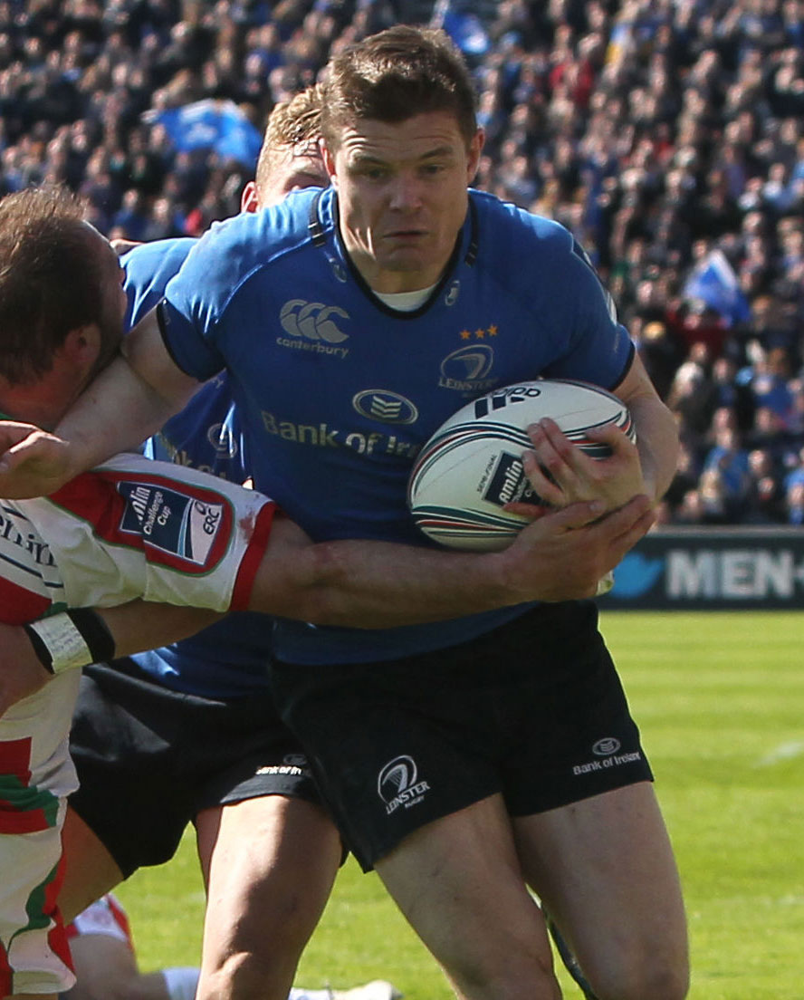 Leinster's Brian O'Driscoll looks to force an opening