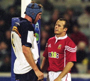 Brumbies lock Justin Harrison and Lions winger Austin Healey square up, ACT Brumbies v British & Irish Lions, Bruce Stadium, Canberra, July 3, 2001