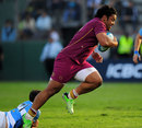 England's Billy Vunipola powers through the Argentina defence