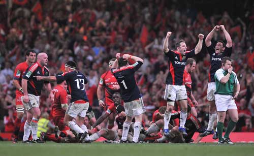 Munster celebrate the final whistle
