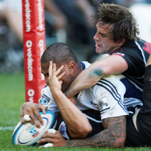 The Blues' Frank Halai scores a try against the Sharks, Sharks v Blues, Super Rugby, Kings Park, Durban, June 29, 2013