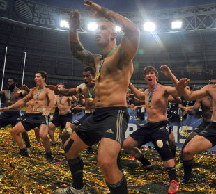 New Zealand captain DJ Forbes leads his side's celebrations, New Zealand v England, Rugby World Cup Sevens, Luzhniki Stadium, Moscow, June 30, 2013