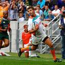 The Cheetahs' Willie le Roux scores a try against the Kings