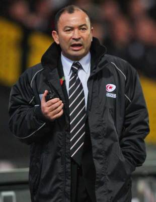 Saracens head coach Eddie Jones instructs his players from the sideline during their Anglo-Welsh Cup match against Northampton Saints at Vicarage Road in Watford, England on October 26, 2007.