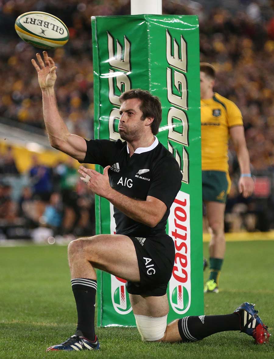 New Zealand's Conrad Smith celebrates his try