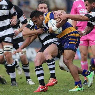Bay of Plenty's Samisoni Fisilau takes the ball into contact, Bay of Plenty, v Hawke's Bay, ITM Cup, Baypark Stadium, Mount Maunganui, on August 25, 2013