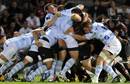 Toulouse and Racing Metro battle it out in the scrum