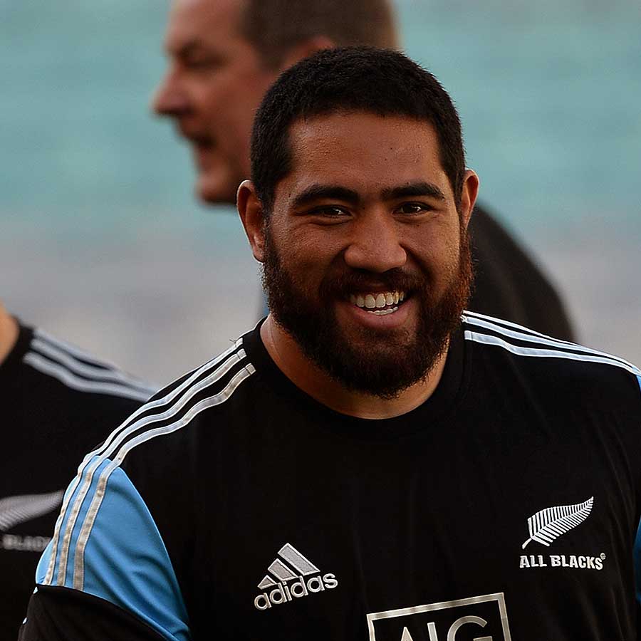 New Zealand's Charlie Faumuina practises during the captain's run