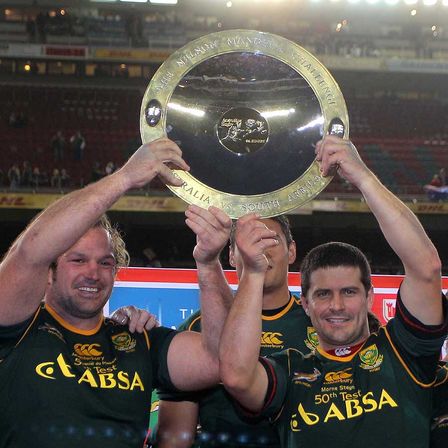 Jannie du Plessis and Morne Steyn lift the Mandela Shield