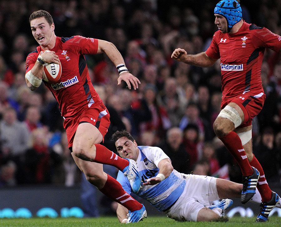 George North breaks free to score against Argentina