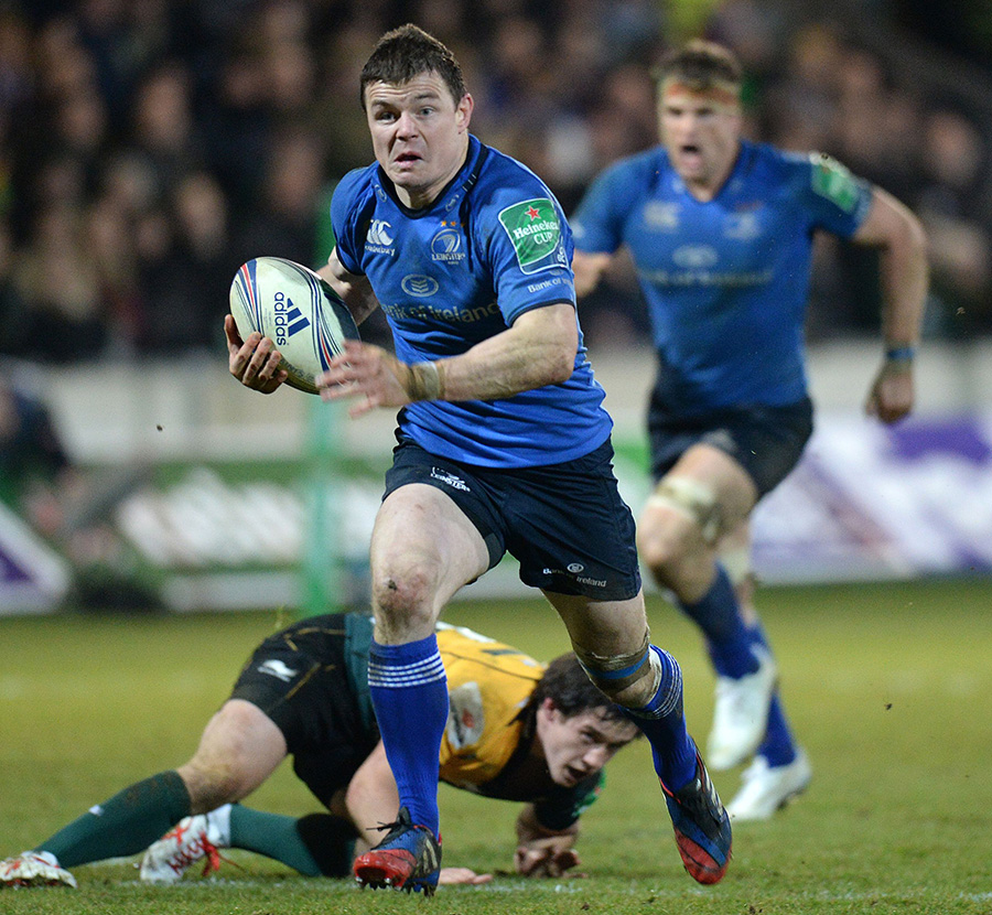 Brian O'Driscoll streaks away to score for Leinster at Franklin's Gardens