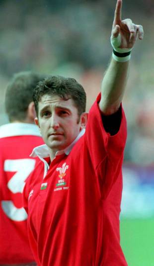 Wales' Jonathan Davies pays tribute to the crowd, Wales v England, Cadiff Arms Park, March 15, 1997