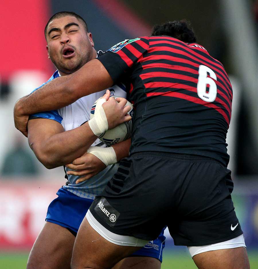 You shall not pass! Billy Vunipola gets hold of Rodney Ah You