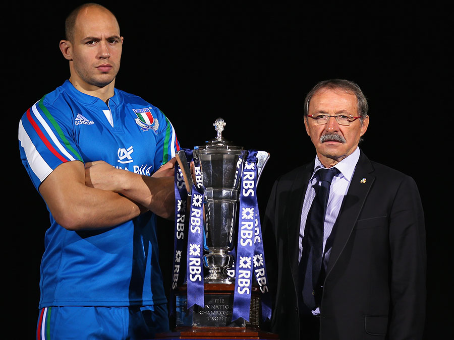 Sergio Parisse and Jacques Brunel at the Six Nations photocall