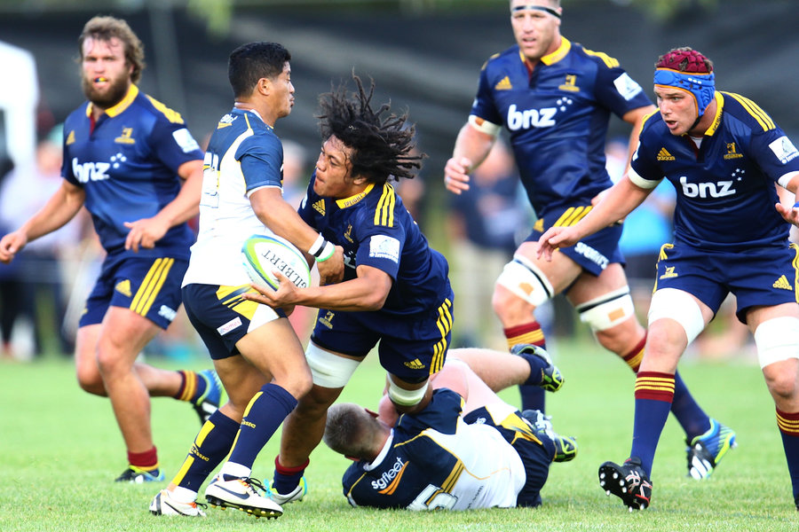 The Highlanders' TJ Ioane gets is tackled