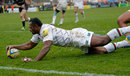 Niki Goneva reaches over for his second try 