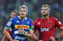 The Stormers' Jean de Villiers and the Crusaders' Kieran Read take a moment