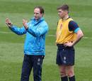 England coach Mike Catt gives Owen Farrell some pointers