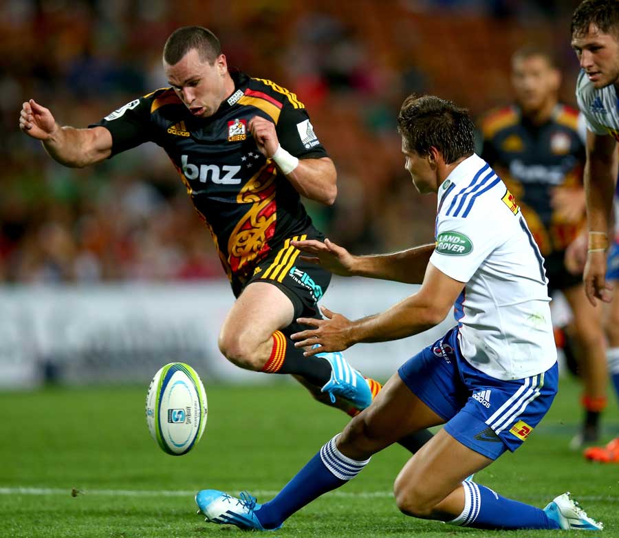 The Chiefs' Tom Marshall hacks through against the Stormers