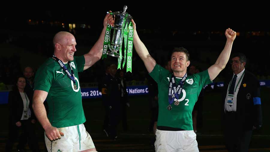 Paul O'Connell and Brian O'Driscoll celebrate winning the title
