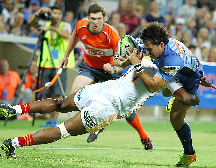 Western Force fly-half Sias Ebersohn is tackled