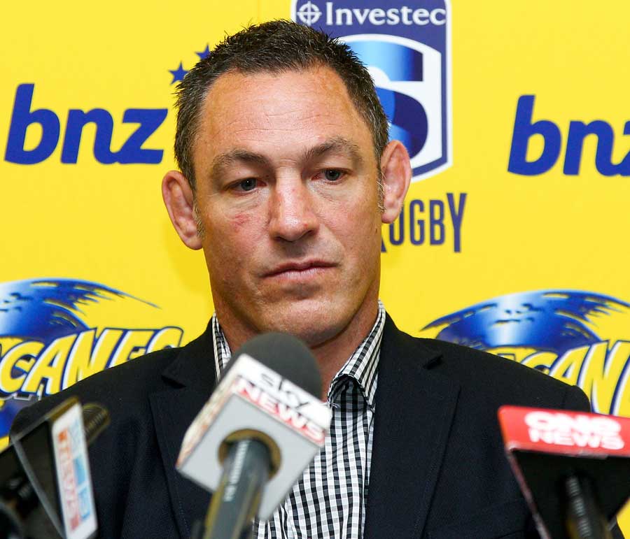 Hurricanes coach Mark Hammett announces he will not seek reappointment at the end of the season