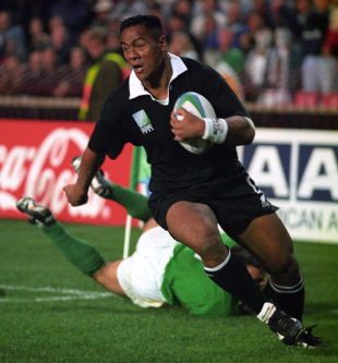 Jona Lomu scores against Ireland, ireland v New Zealand, 1995 Rugby World Cup, Johannesburg, May 27, 1995