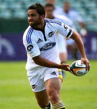 The Hurricanes' Piri Weepu looks to offload the ball, Blues v Hurricanes, Super 14 trial match, North Harbour Stadium, Auckland, New Zealand,  January 23, 2009