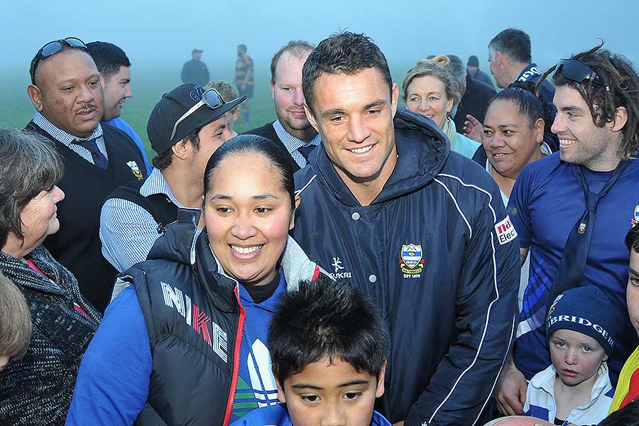 Dan Carter poses with fans after his comeback match