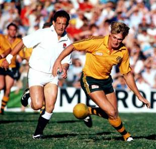 Australia's Julian Gardner and England's Gary Rees vie for a loose ball, Australia v England, Ballymore, Brisbane, May 29, 1988