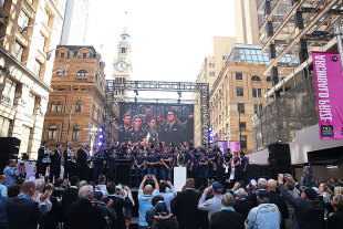 The Waratahs celebrate their Super Rugby grand final win with fans, Martin Place, Sydney, August 5, 2014