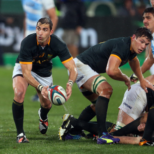 Ruan Pienaar fires a pass, South Africa v Argentina, Rugby Championship, Loftus Versfeld, Pretoria, August 16, 2014