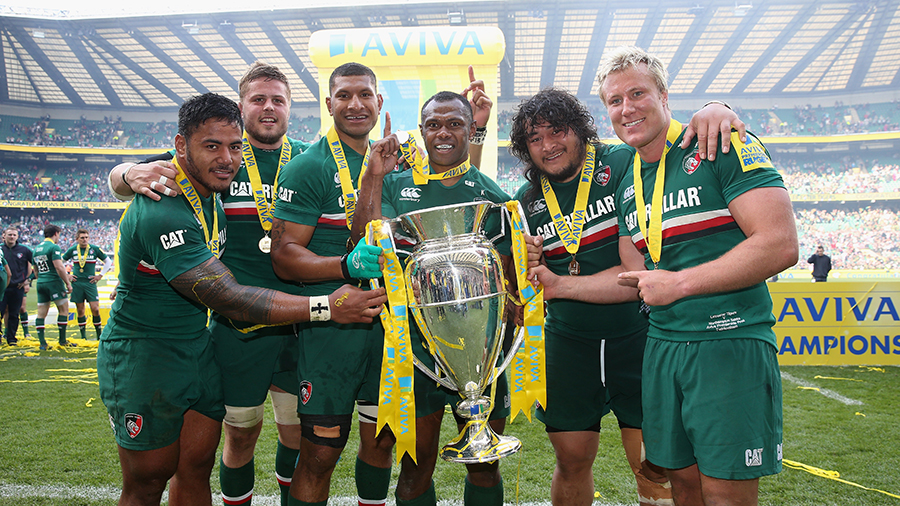 Leicester Tigers pose with the Aviva Premiership trophy