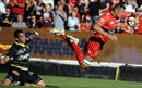 Toulon's Virgile Bruni flies over for his try