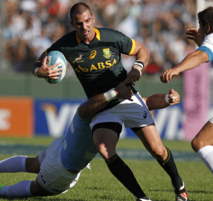 South Africa's Ruan Pienaar finds it tough against Argentina, Argentina v South Africa, Rugby Championship, Salta, August 23, 2014