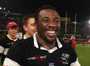 Tendai Mtawarira celebrates the Sharks' Currie Cup victory, ABSA Stadium, Durban, South Africa, October 25, 2008