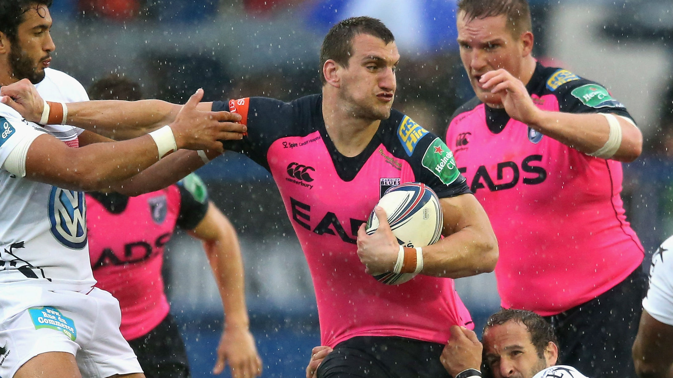 Sam Warburton fights off the tacklers